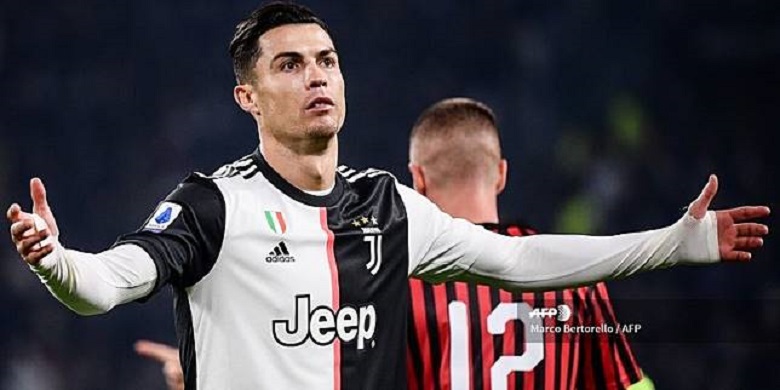 Christian Ronaldo Meninggalkan Stadion Lebih Cepat Karena Kesal Usai Di Ganti